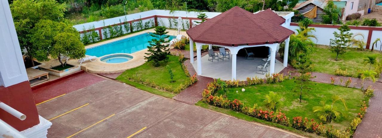 Madome Aparta Hotel Pedernales Exteriör bild
